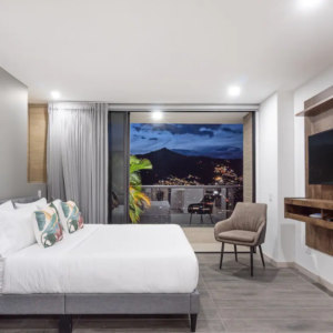 Class 48 2302 | Sabaneta