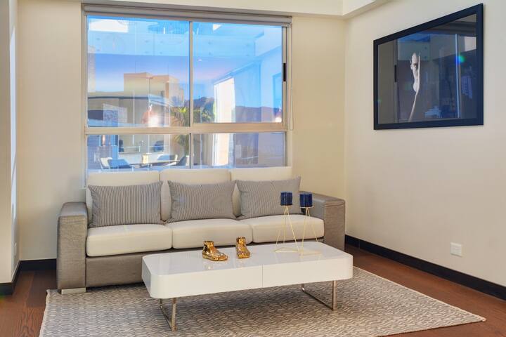 5d00802f-c5d0-4311-a972-13bf3cc80dac